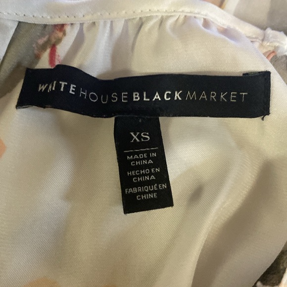 White House Black Market WHBM Floral Crew Neck Tie Back Flowy Blouse Size XS EUC - Picture 6 of 9